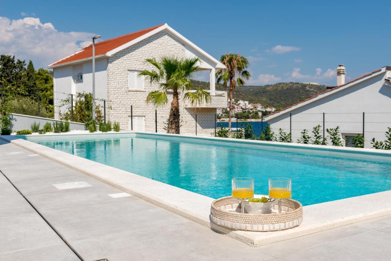 Villa Juliet Трогир Екстериор снимка